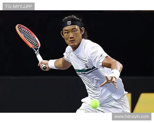 重庆网球队在世界杯预选赛中以84分高居积分榜首位展现强劲实力